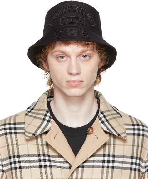 Chapeaux Burberry pour homme .